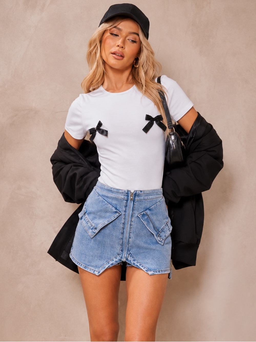 PRETTYLITTLETHING White Short Sleeve Bodysuit with Black Bow Accents XS/S
